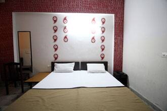 Hotel Ambika Palace, Agra 3